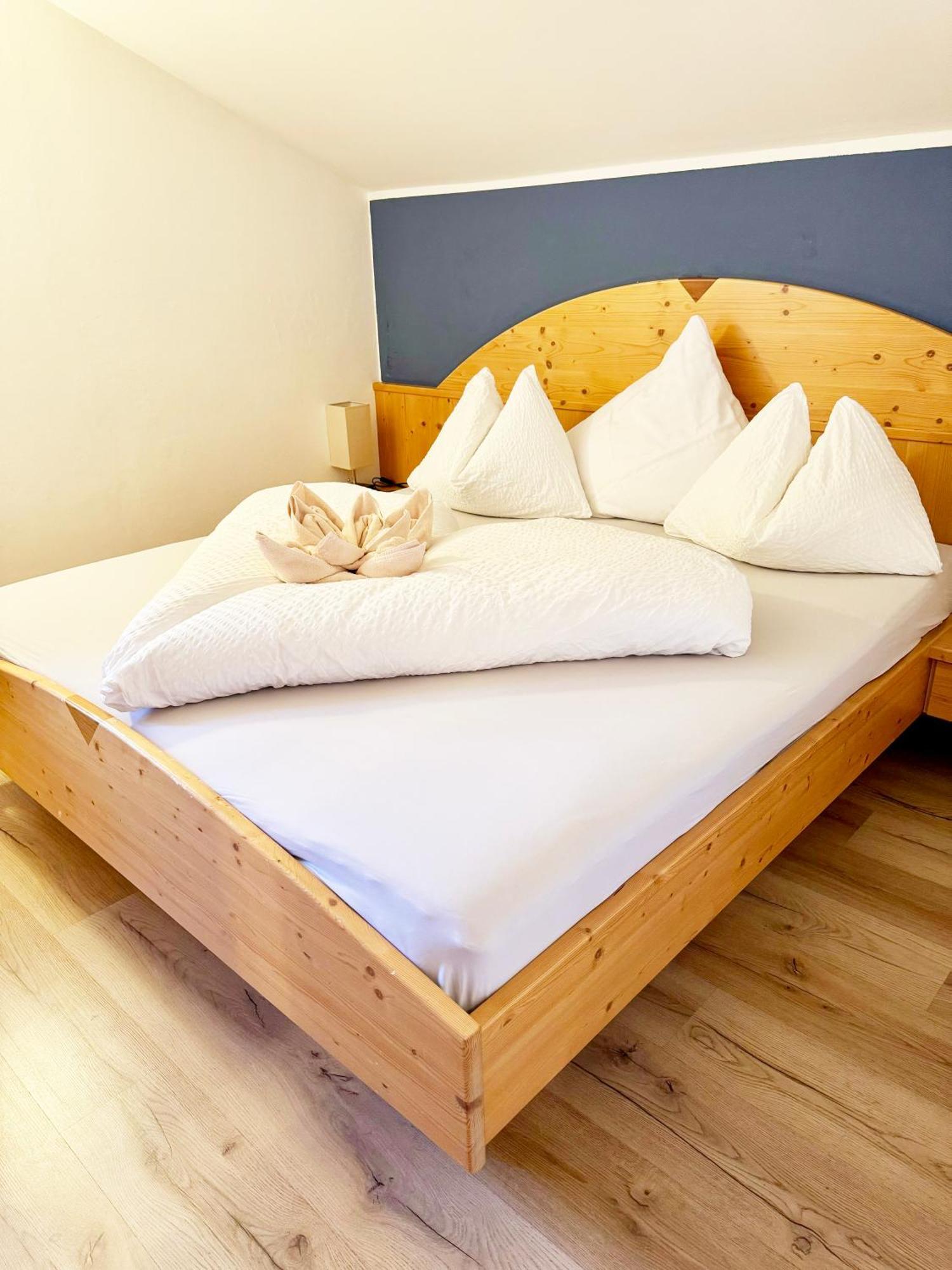 Hotel Residence Mavie Lagundo Ngoại thất bức ảnh