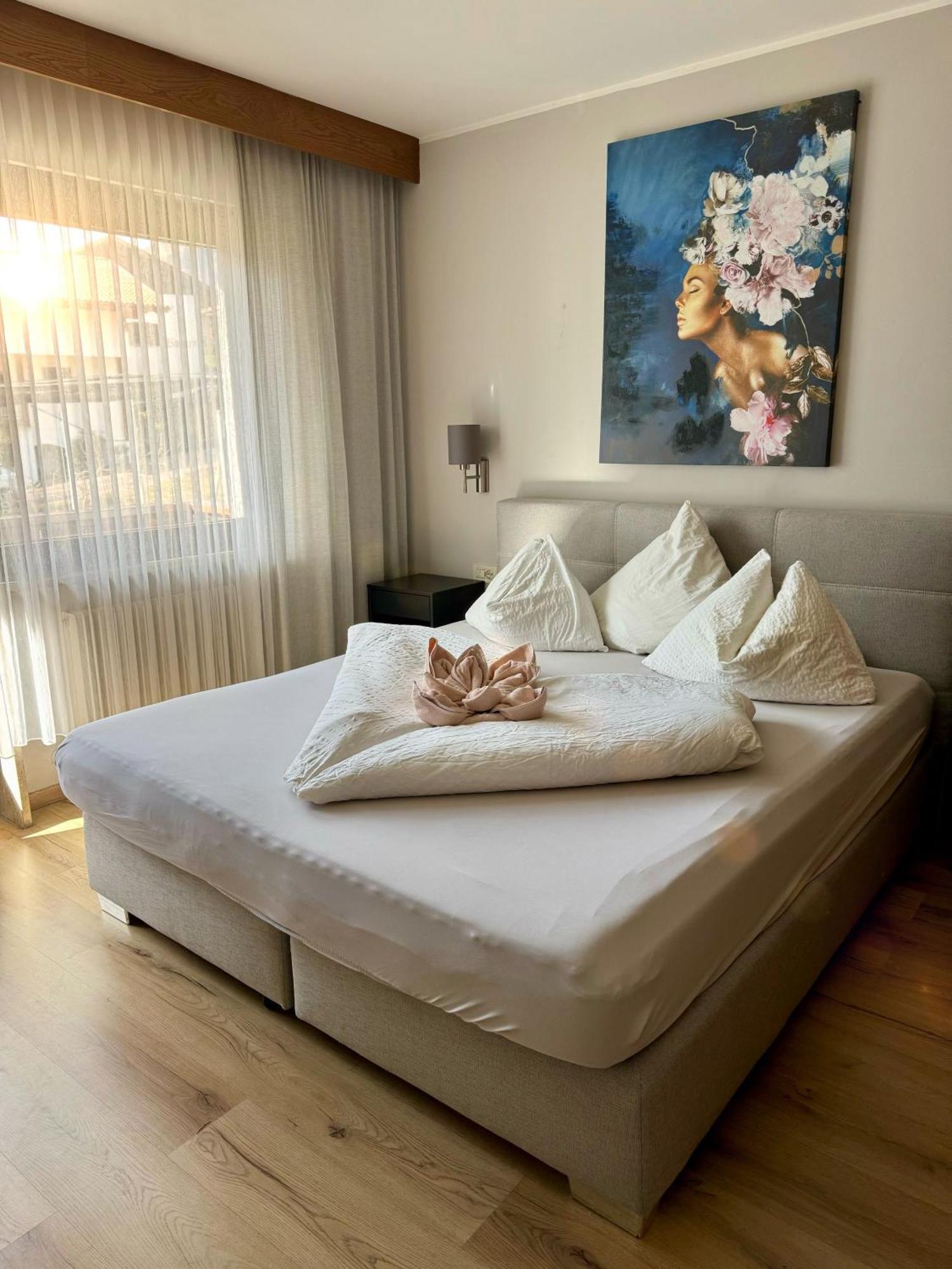Hotel Residence Mavie Lagundo Ngoại thất bức ảnh