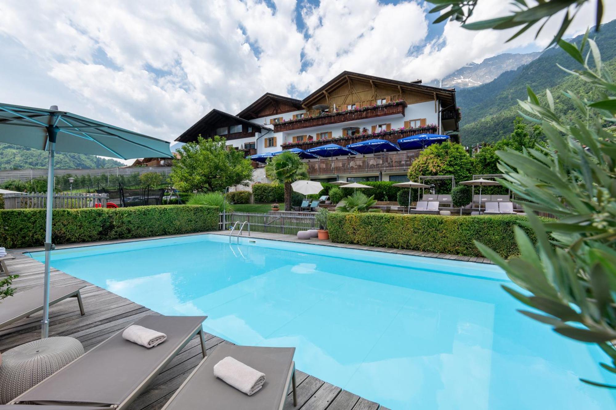 Hotel Residence Mavie Lagundo Ngoại thất bức ảnh