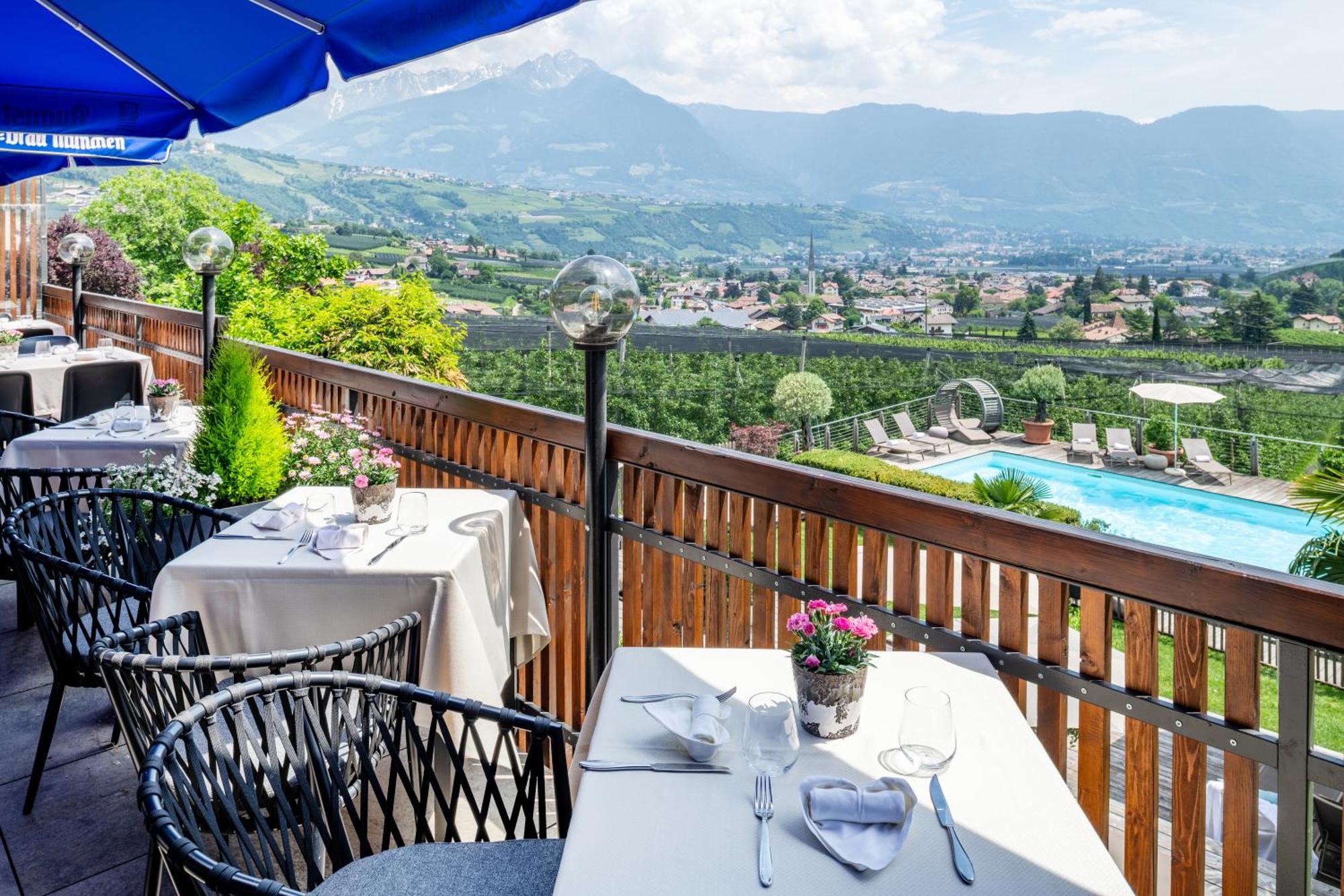 Hotel Residence Mavie Lagundo Ngoại thất bức ảnh