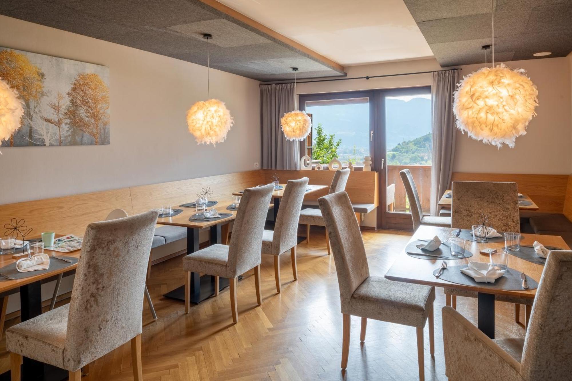 Hotel Residence Mavie Lagundo Ngoại thất bức ảnh